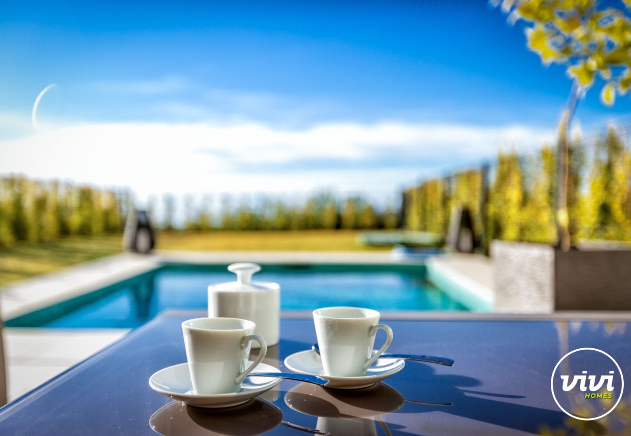 Huis in Estepona - Casa Sol Estepona | Zwembad - tuin - uitzicht