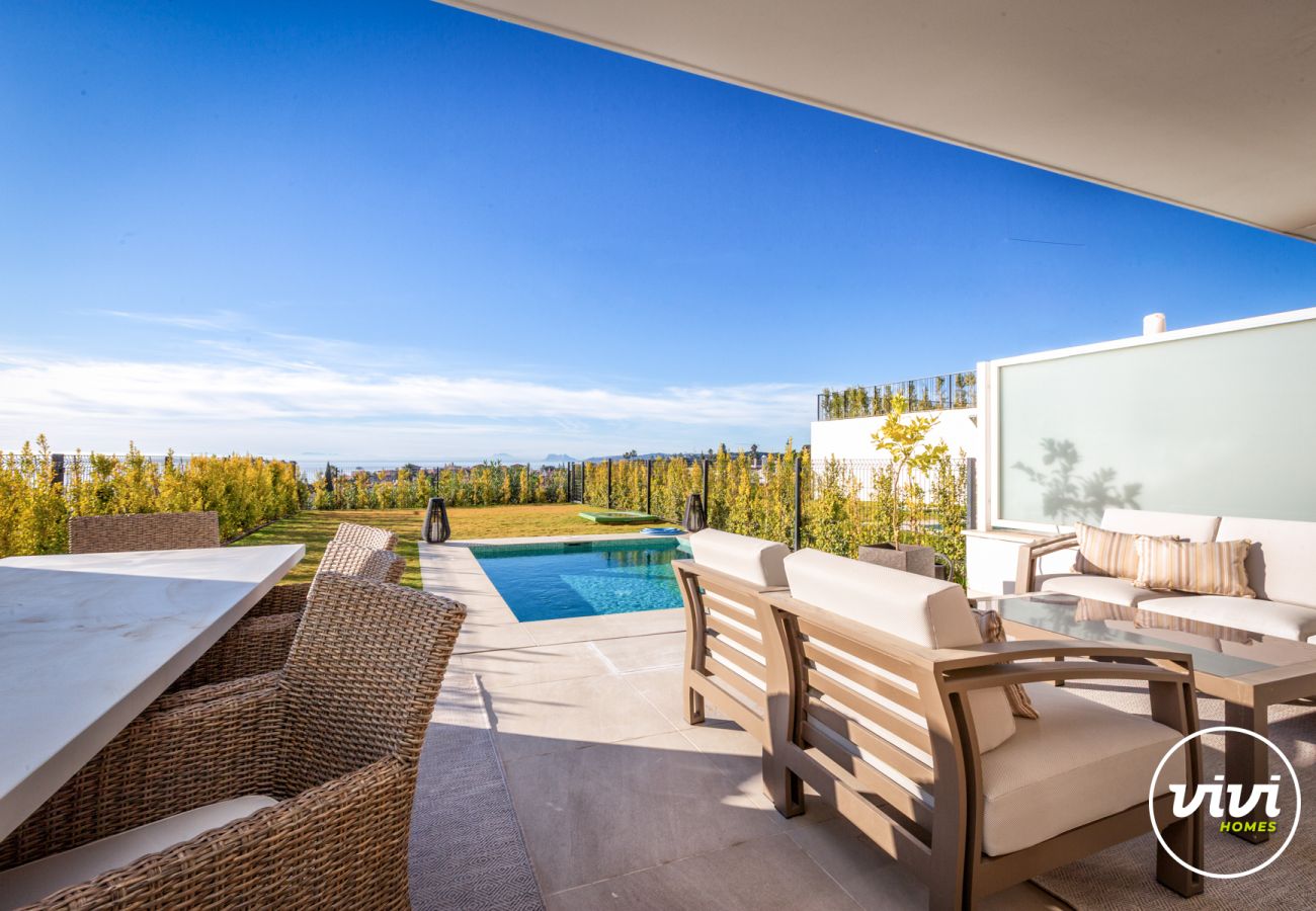Huis in Estepona - Casa Sol Estepona | Zwembad - tuin - uitzicht