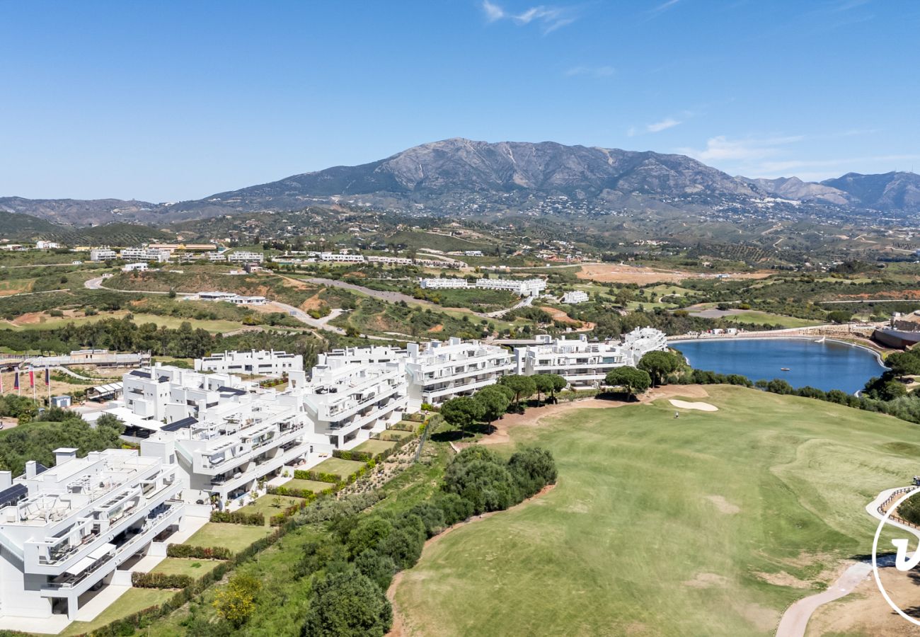 Appartement in La Cala de Mijas - The Don | Terras - Uitzicht - Zwembad