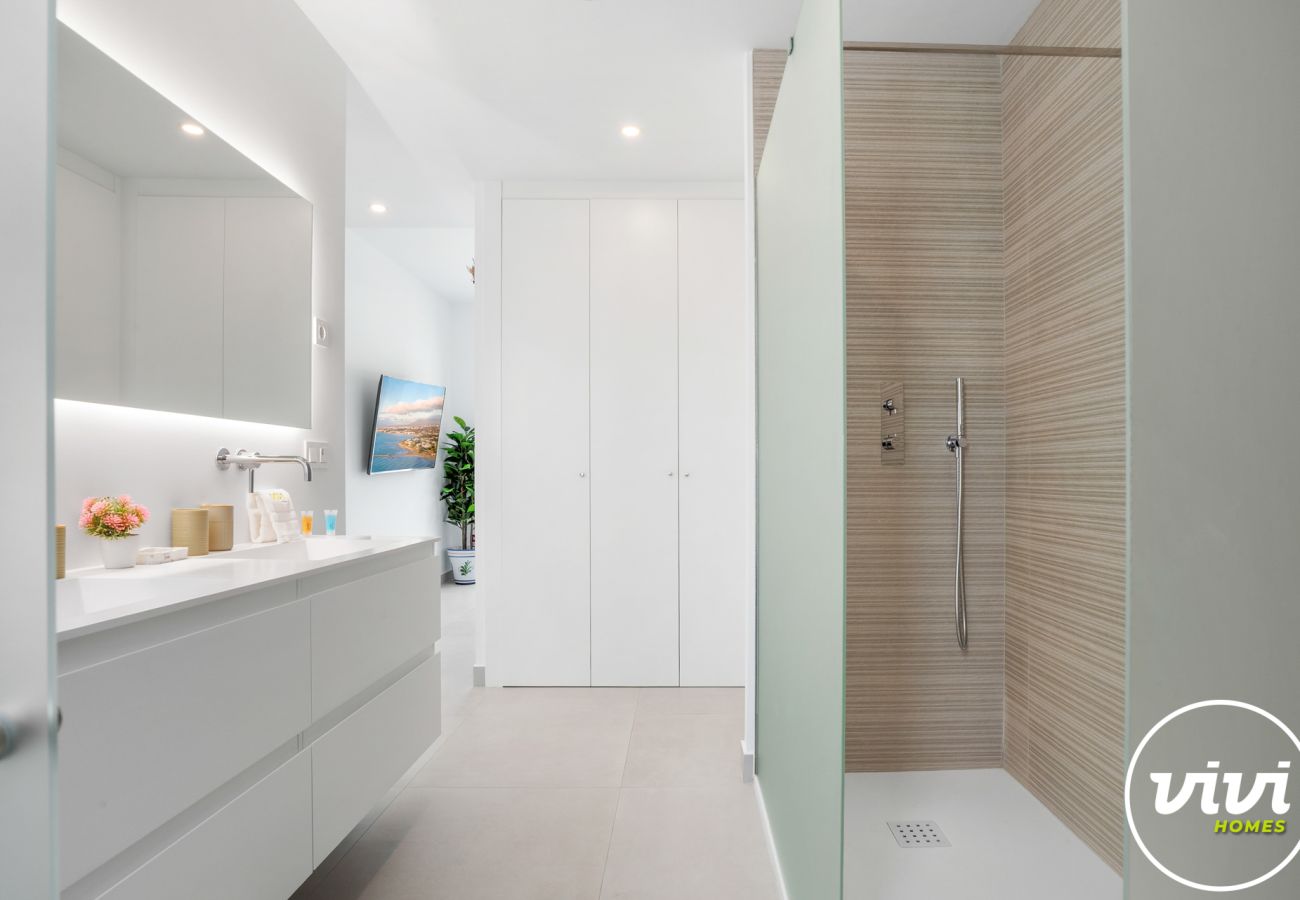 Appartement in Marbella - The Essence | Zeezicht - Zwembad - Fitnessruimte - Terras