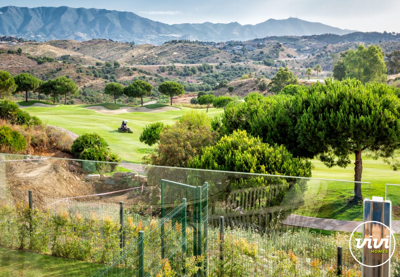 Appartement in Mijas - Eagle View | Terras - Zwembad - Fitnessruimte