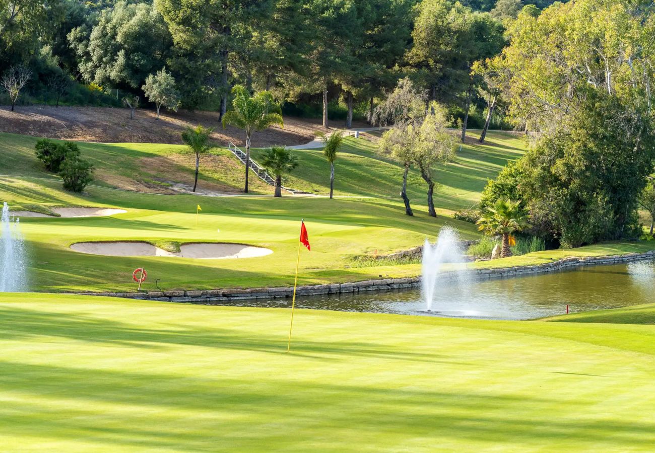 Rijhuis in Estepona - Sonrisa | Golf rijtjeshuis met zwembad in Estepona