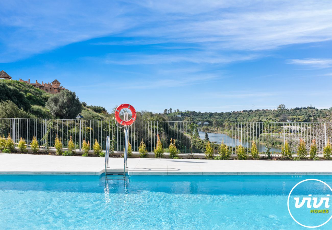 Appartement in Estepona - Penthouse Feliz | met zwembad in Estepona