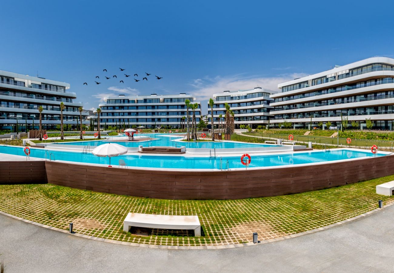 Spain Costa del Sol Torremolinos holiday home Oceana swimming pool view