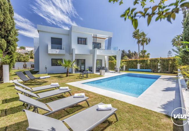 Villa/Dettached house in Sitio de Calahonda - Villa Ruby – Private pool | Modern | BBQ