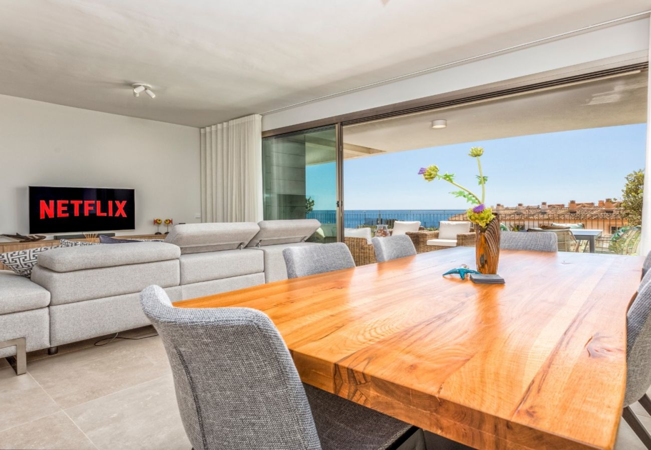 Apartment in Mijas Costa - Mero – Luxury | Beachfront | Sea views