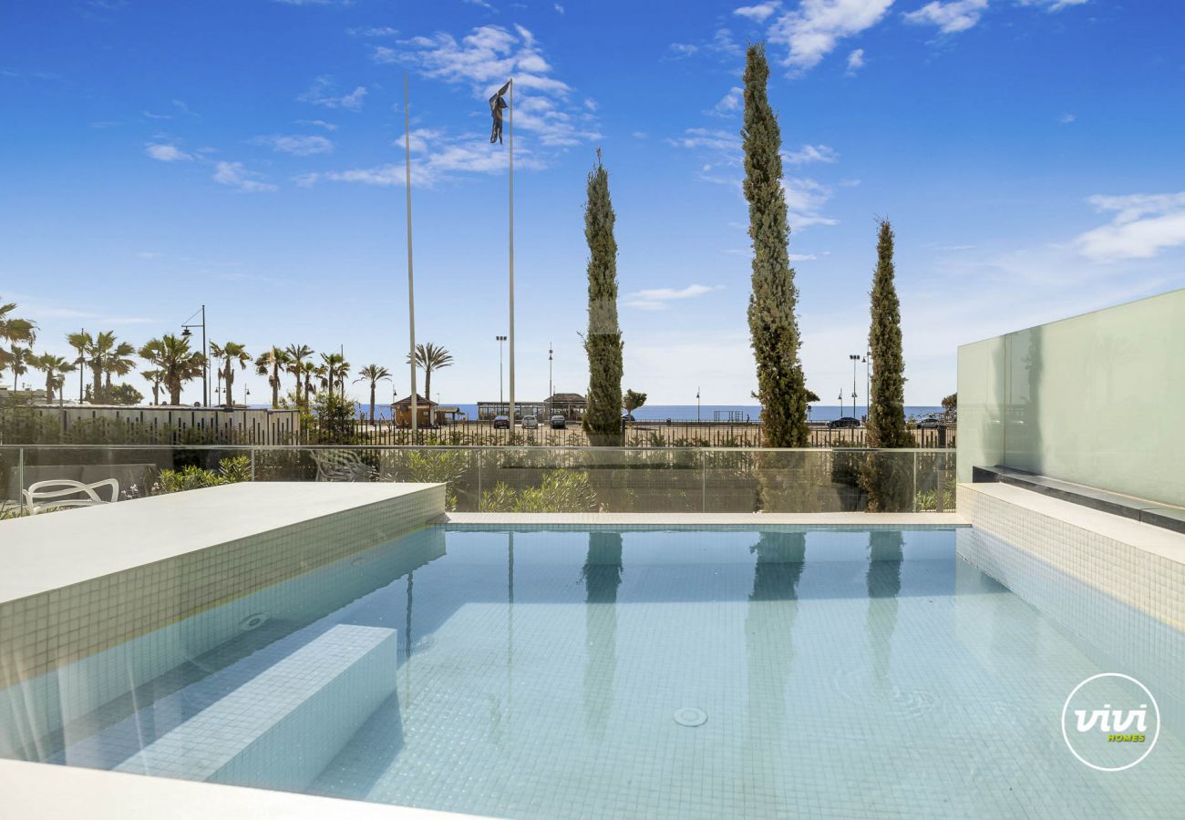 Apartment in Torremolinos - Sunrise - Elegant | Pool | Gym 