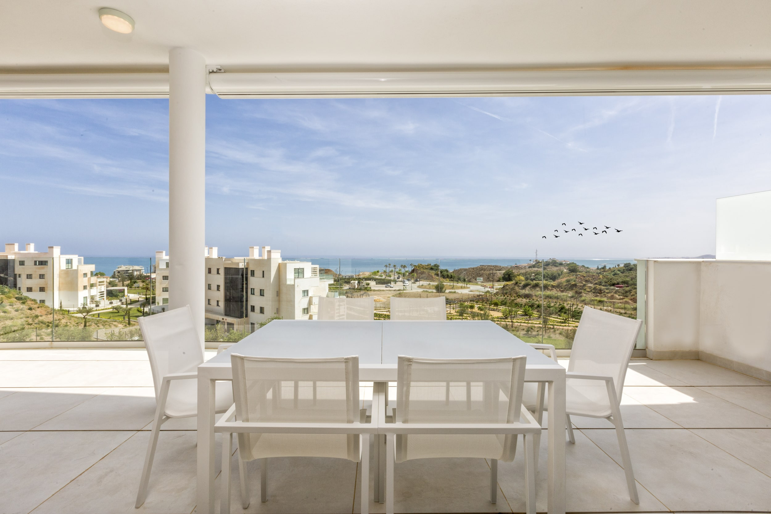 WintowinRentals Relax & Frontal Sea View Apartment in Fuengirola.