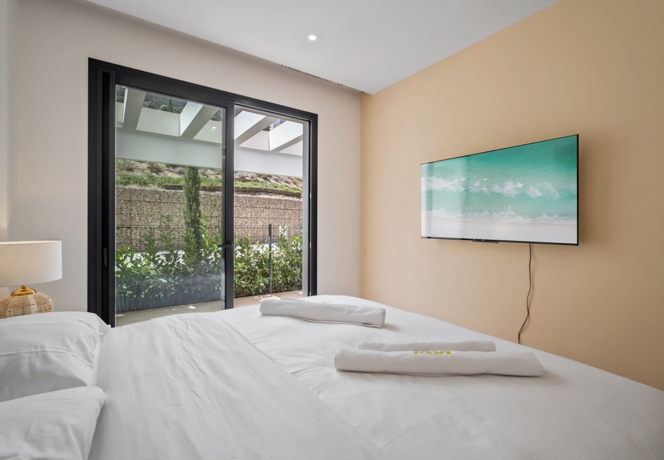 Apartment in Fuengirola - Levi – Stylish | BBQ | Sea view