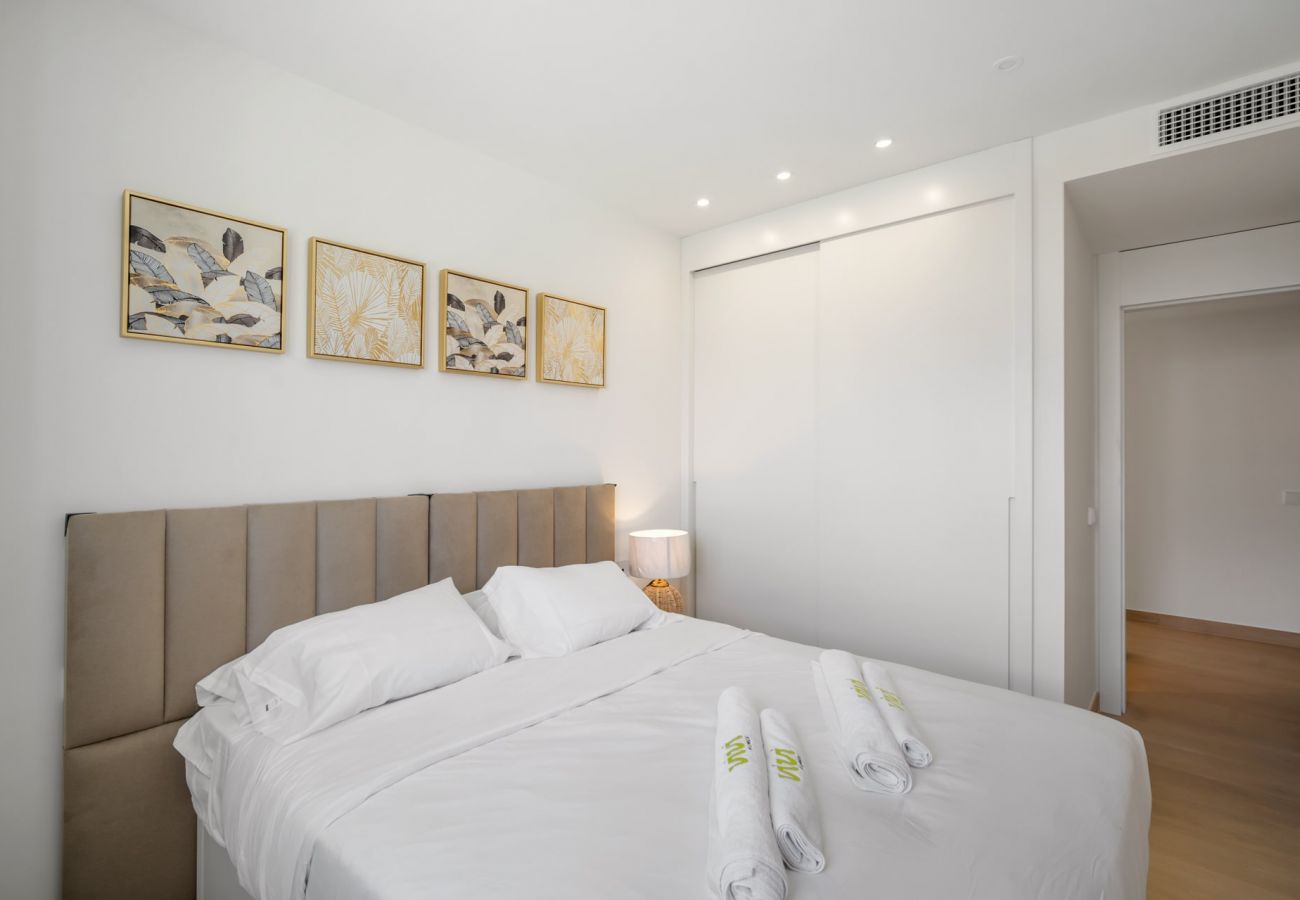 Apartment in Fuengirola - Yara – Penthouse | Spacious | BBQ | Views