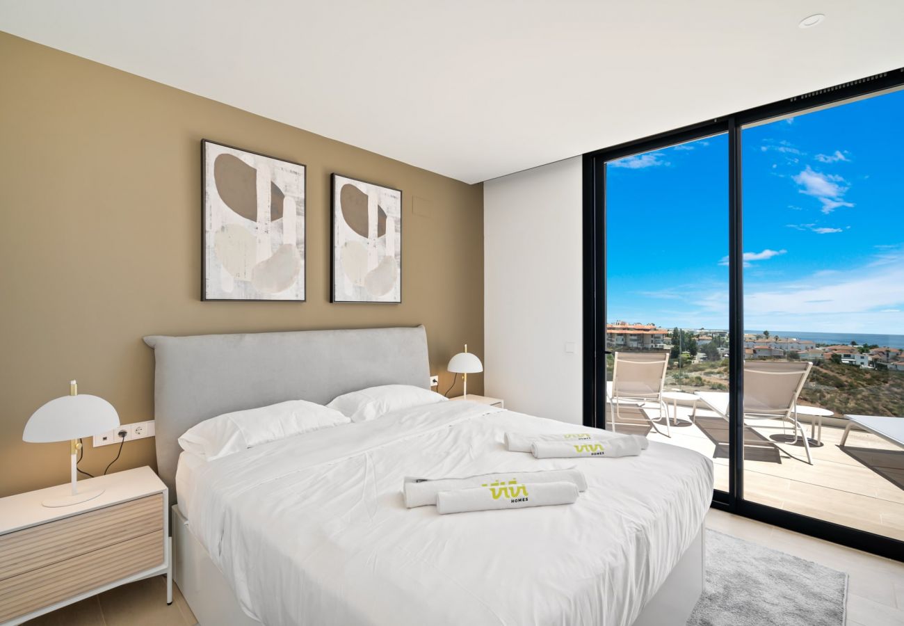 Apartment in Fuengirola - Yara – Penthouse | Spacious | BBQ | Views