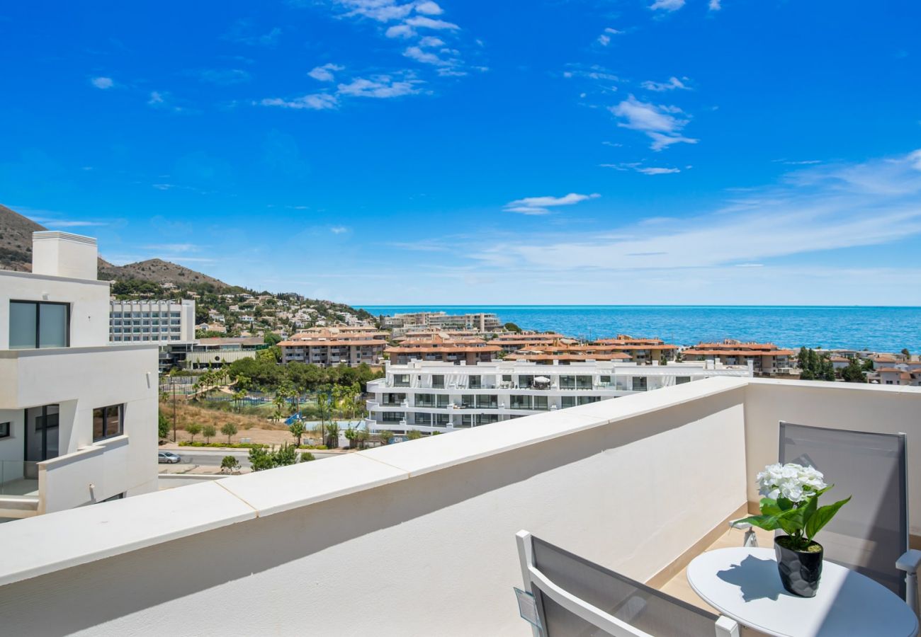 Apartment in Fuengirola - Yara – Penthouse | Spacious | BBQ | Views