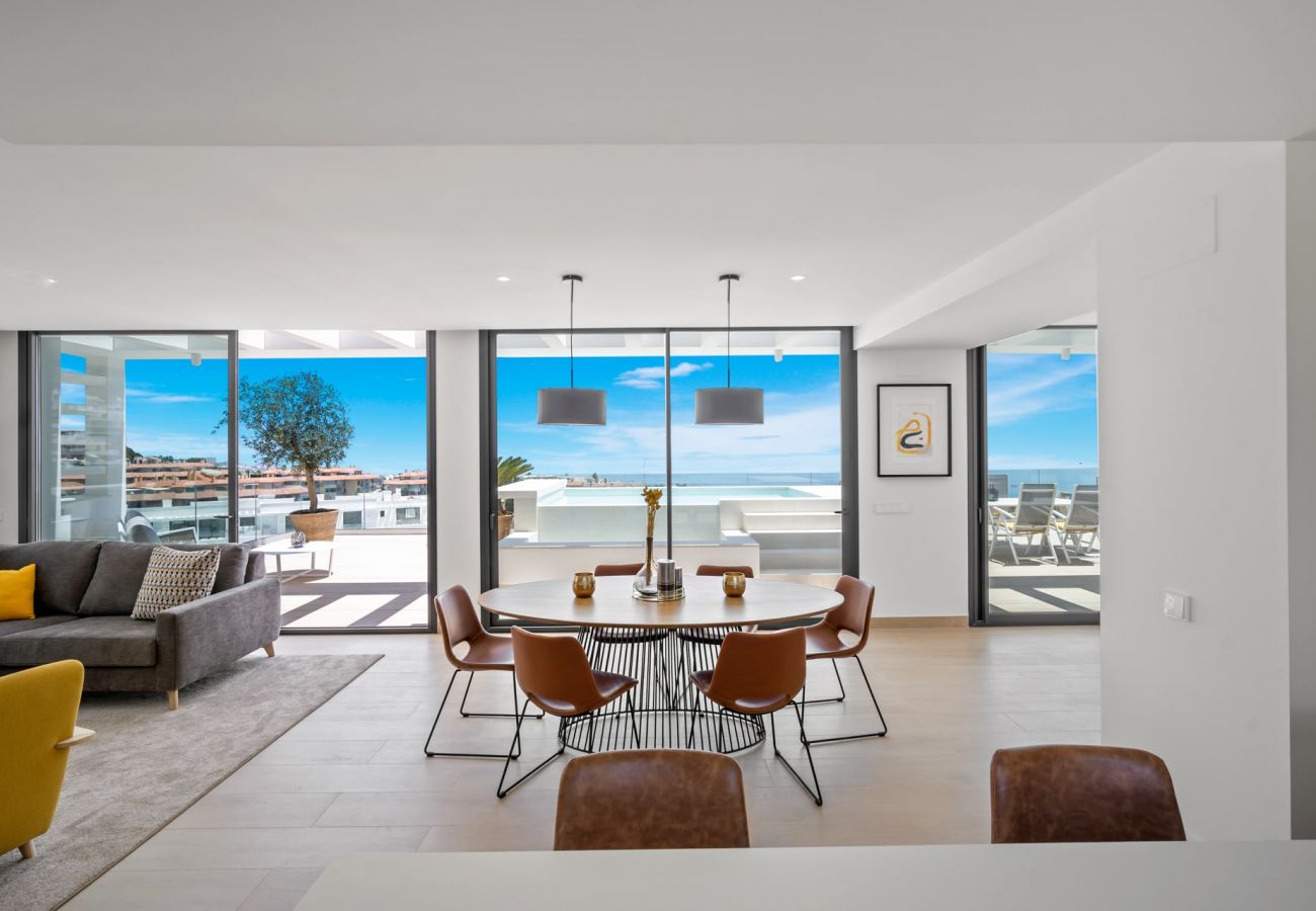 Apartment in Fuengirola - Yara – Penthouse | Spacious | BBQ | Views