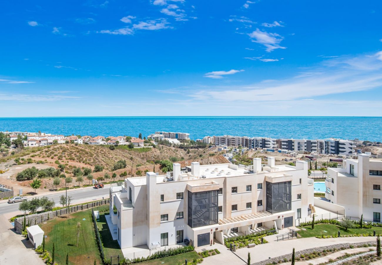 Apartment in Fuengirola - Yara – Penthouse | Spacious | BBQ | Views