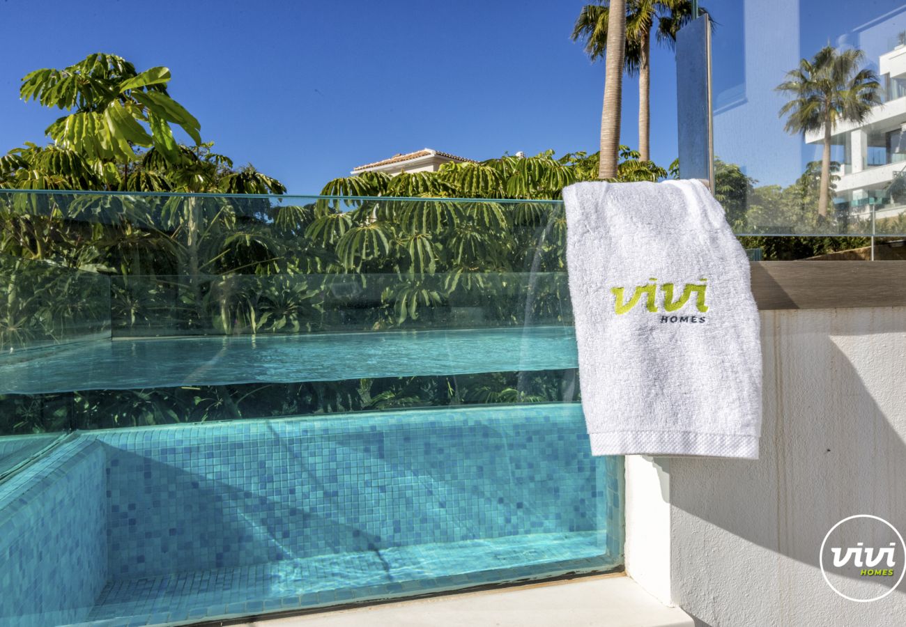 Apartment in Mijas Costa - Palmera - Sunny Terrace | Private pool | Gym