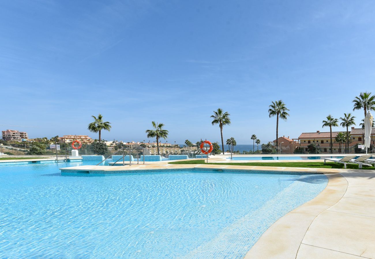 Apartment in Mijas Costa - Palmera - Private pool | Gym