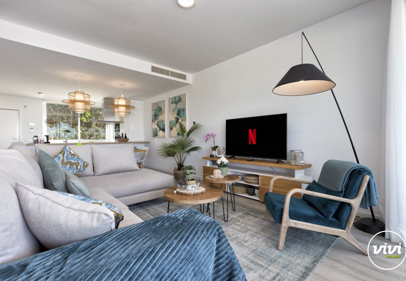 Livingroom with TV