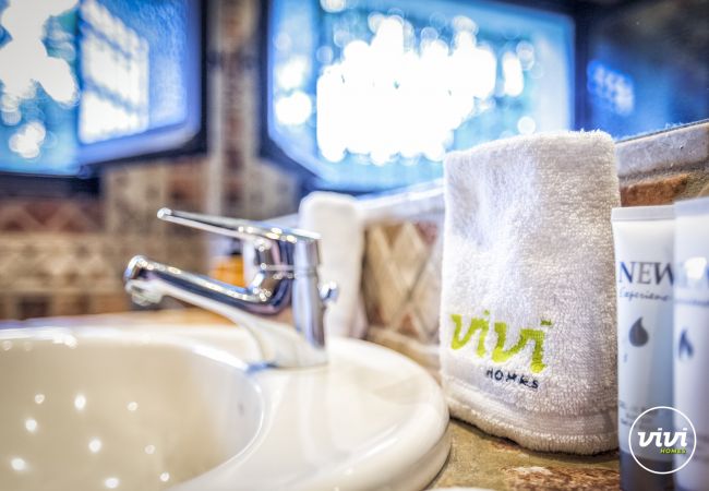 ViVi toiletries, Villa Bella, Holiday home in Marbella