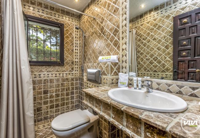 Bathroom, Villa Bella, Holiday home in Marbella