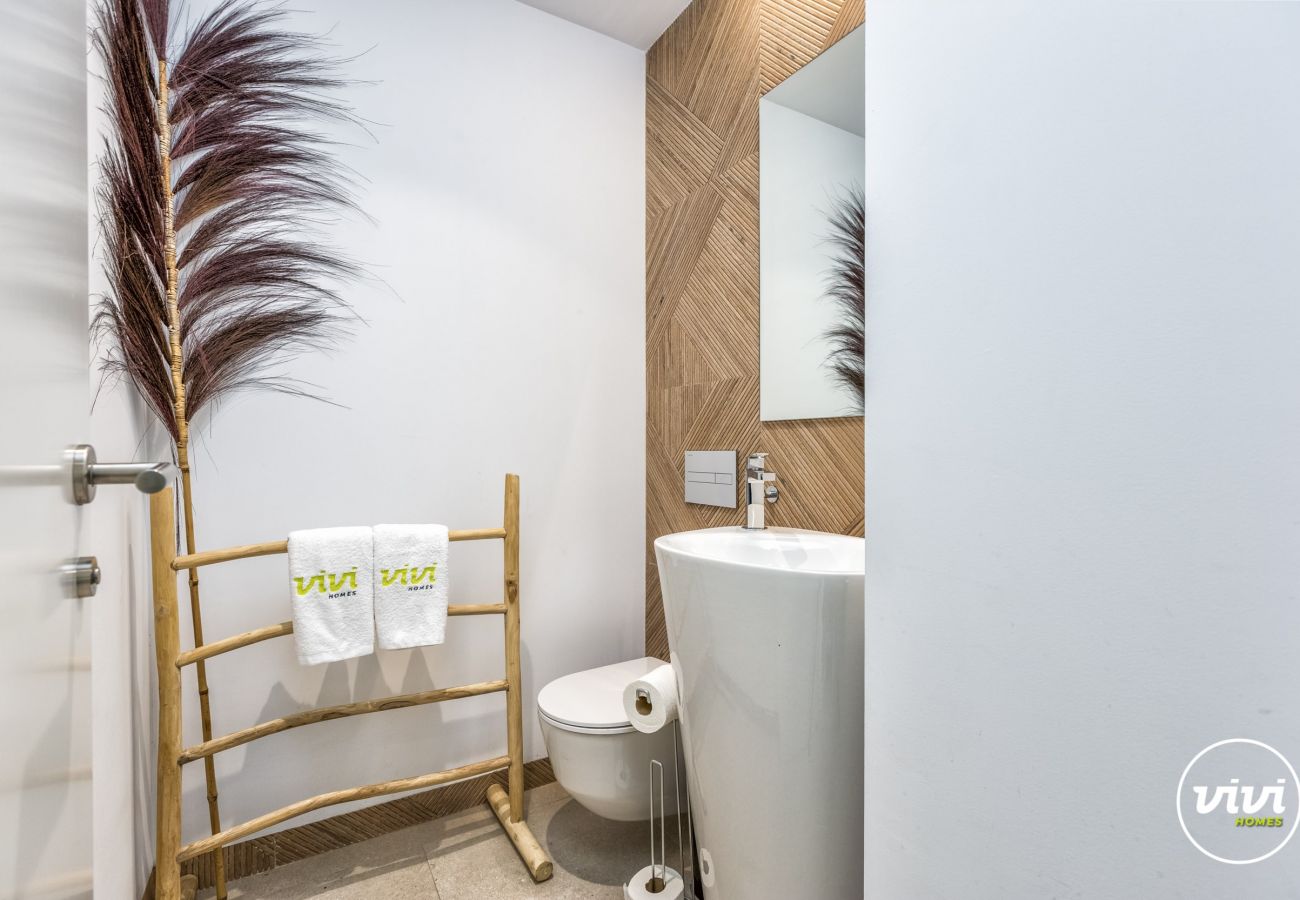 Apartment in Torremolinos - Da Vinci - Pool | Frontline Beach