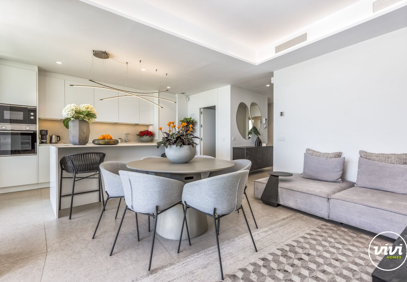 Apartment in Torremolinos - Da Vinci - Pool | Frontline Beach