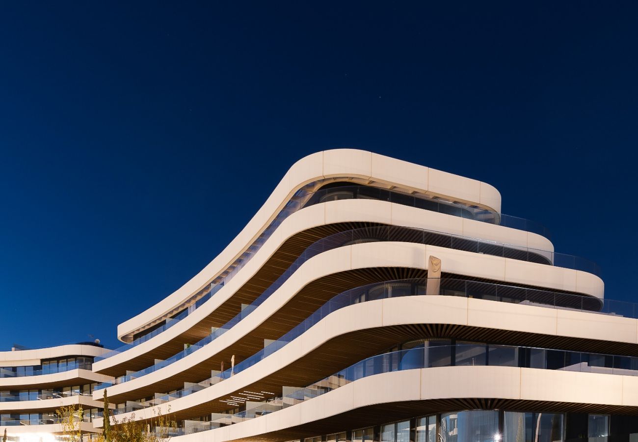 Apartment in Torremolinos - Da Vinci - Pool | Frontline Beach
