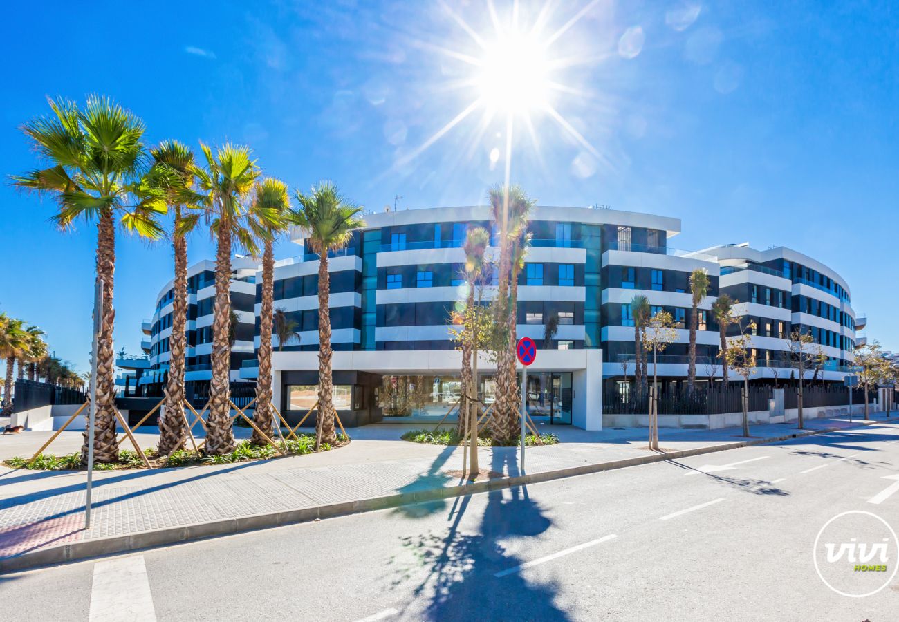 Apartment in Torremolinos - Da Vinci - Pool | Frontline Beach