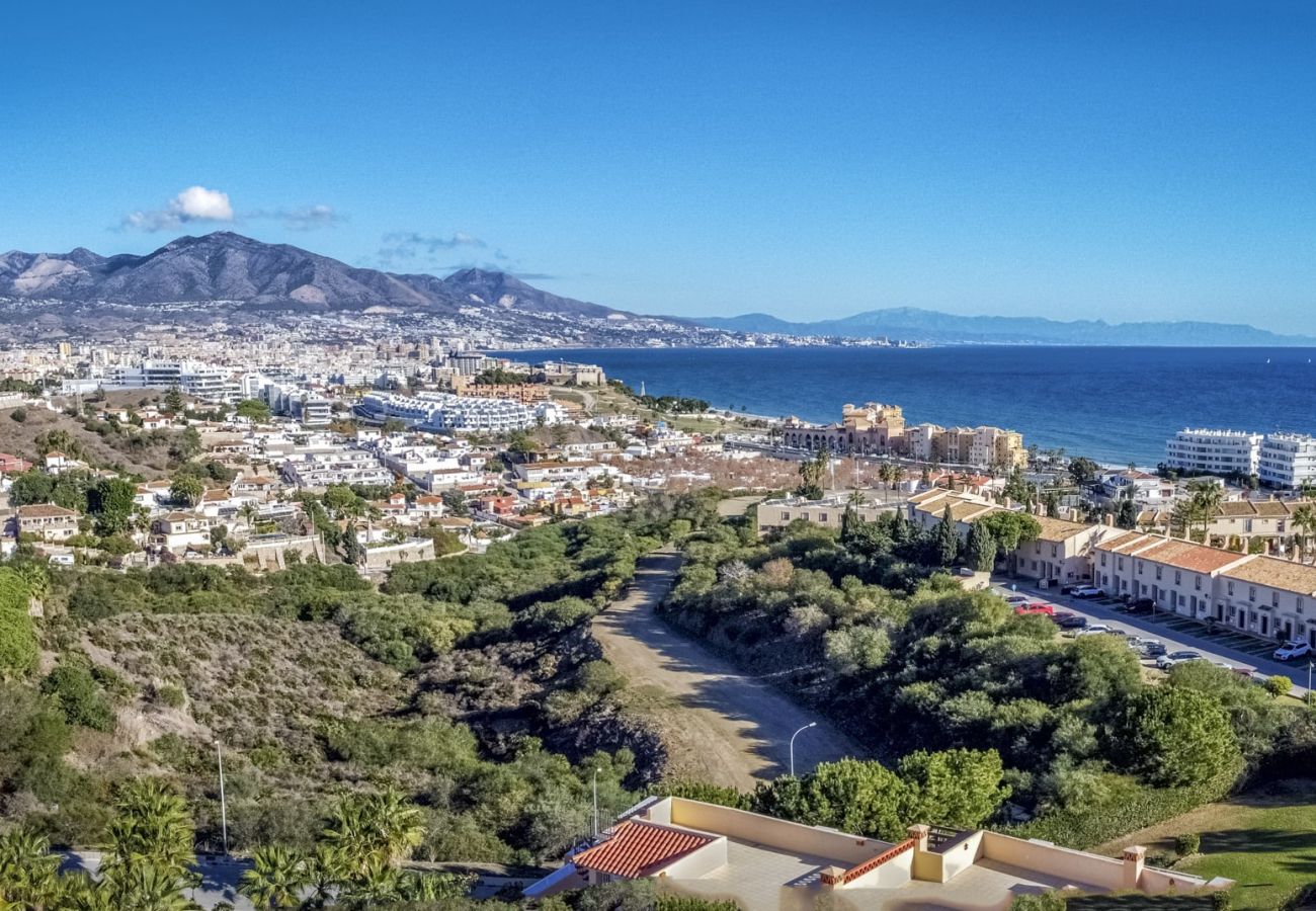Apartment in Mijas Costa - Olsson | Beachfront apartment with jacuzzi in Mijas costa
