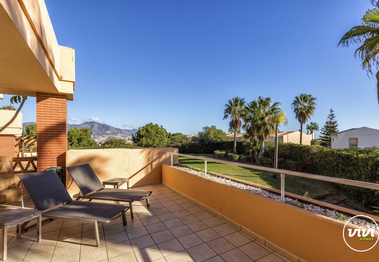 Apartment in Mijas Costa - Olsson | Beachfront apartment with jacuzzi in Mijas costa