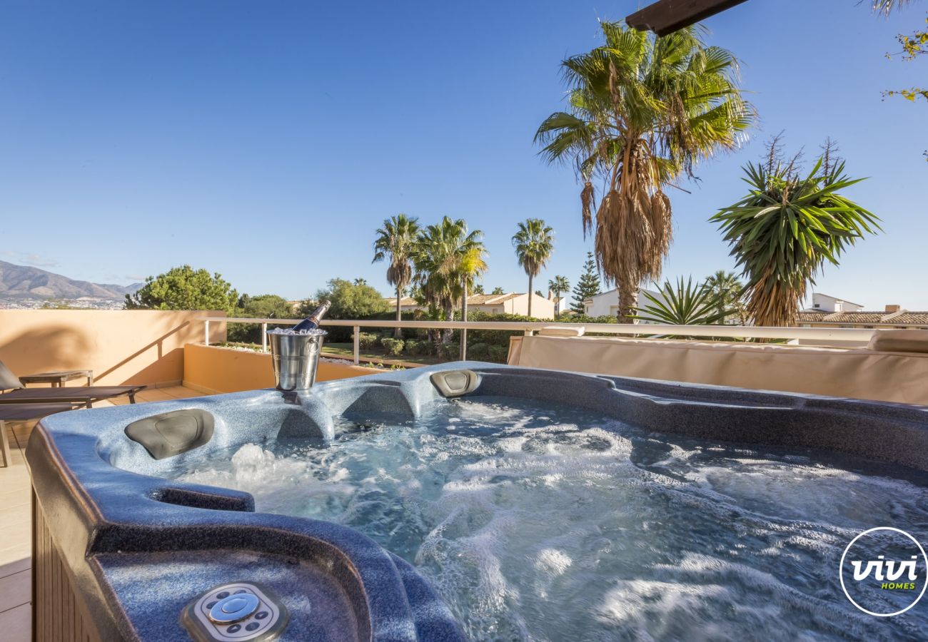 Apartment in Mijas Costa - Olsson | Beachfront apartment with jacuzzi in Mijas costa