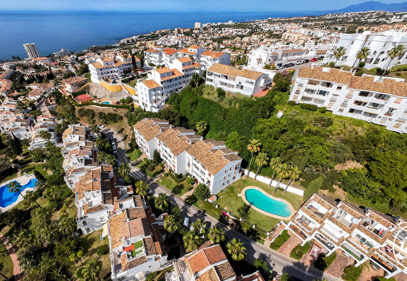 Apartment in Mijas Costa - Delfin | family apartment with pool