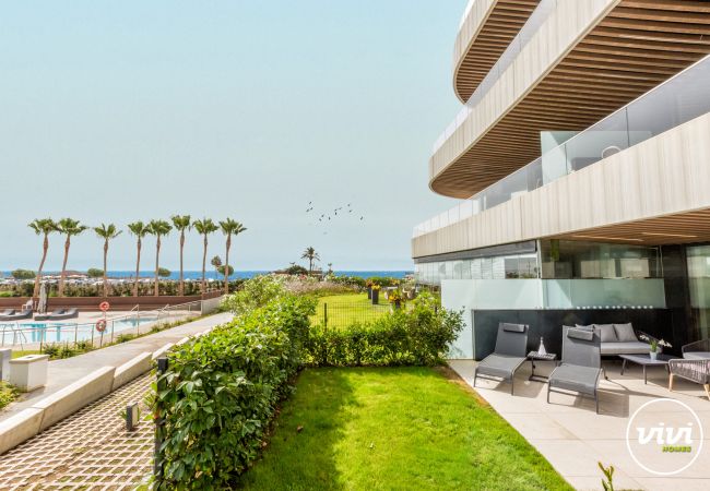 Apartment in Torremolinos - Lola | Beachfront apartment in Torremolinos Apartment in Torremolinos - Lola | Beachfront apartment in Torremolinos