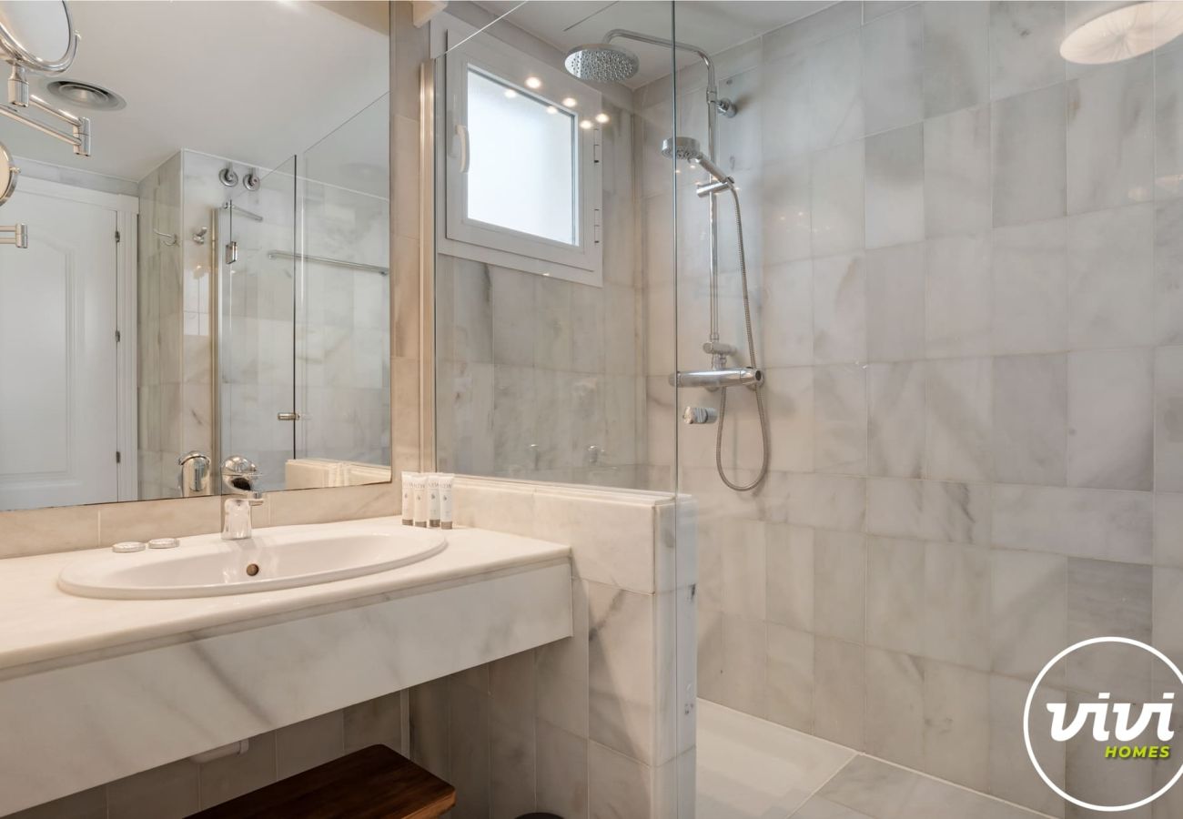 Apartment in Marbella - Tres Naranjos | Penthouse with pool in Marbella