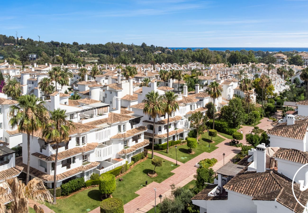 Apartment in Marbella - Tres Naranjos | Penthouse with pool in Marbella