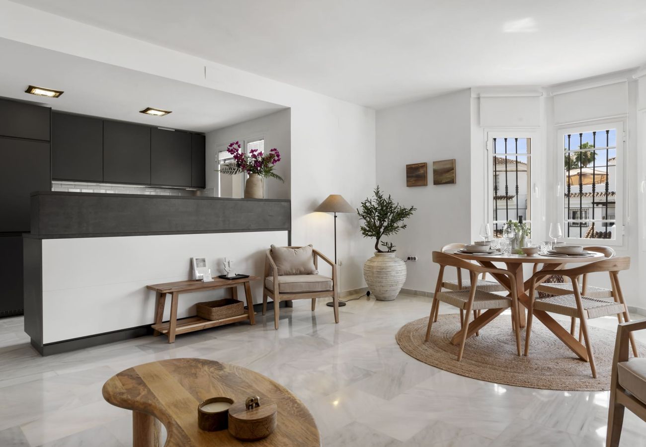Apartment in Marbella - Tres Naranjos | Penthouse with pool in Marbella