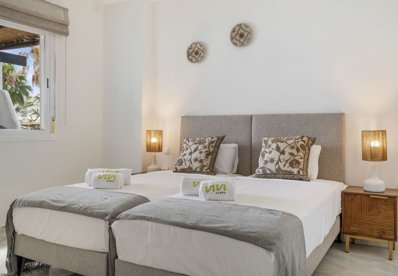 Apartment in Marbella - Tres Naranjos | Penthouse with pool in Marbella