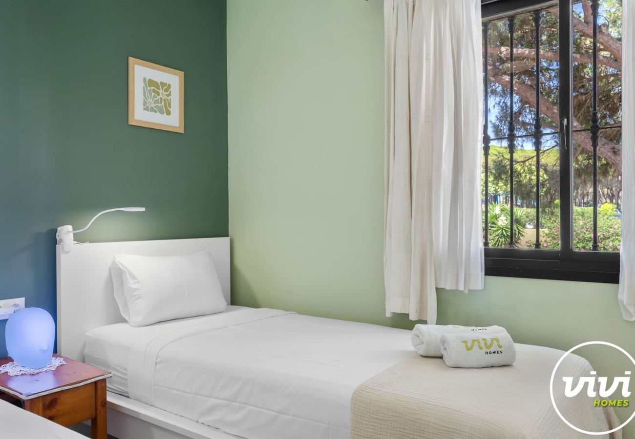 Apartment in Sitio de Calahonda - Solveig | beachfront with pool in Calahonda