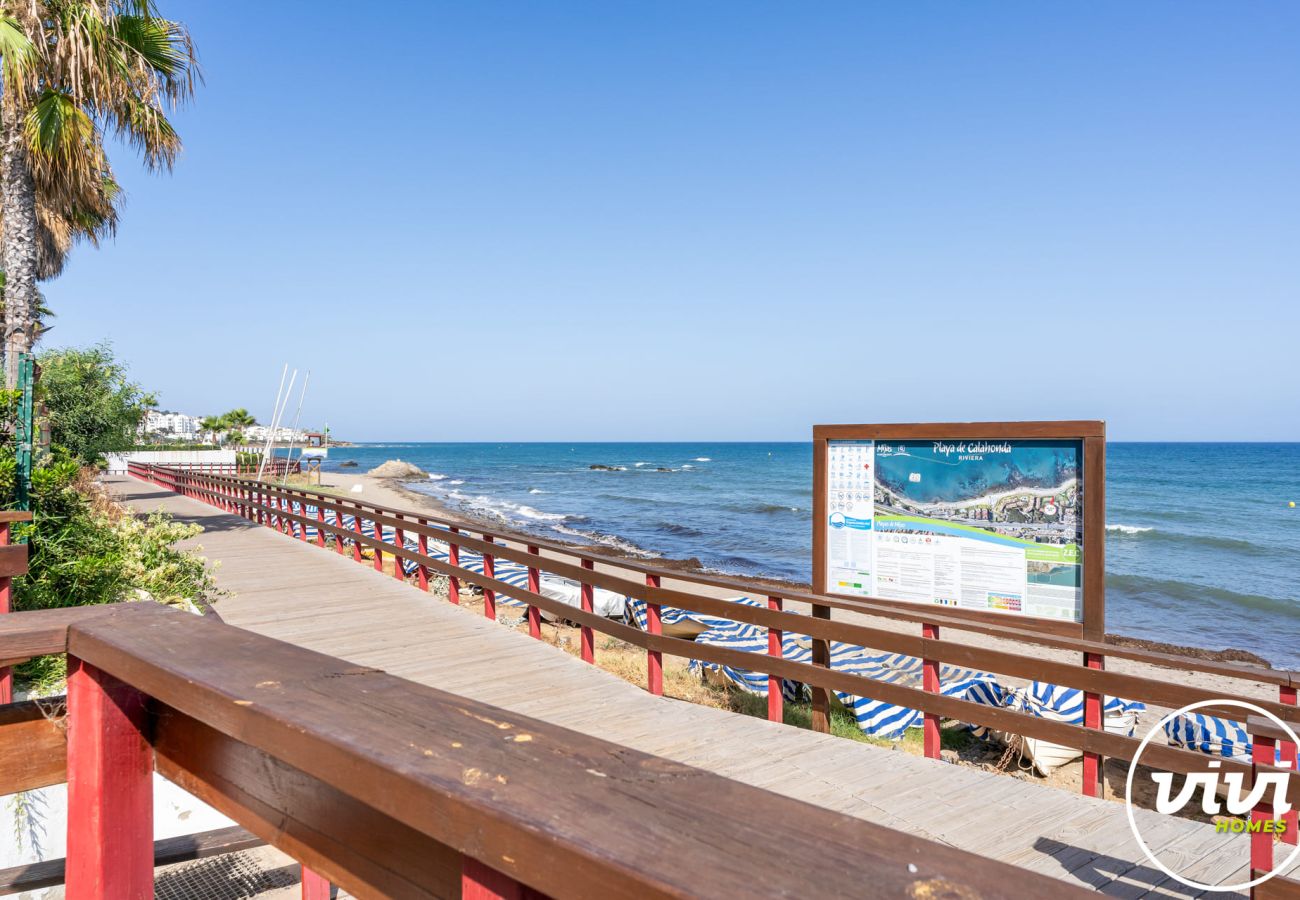 Apartment in Sitio de Calahonda - Solveig | beachfront with pool in Calahonda