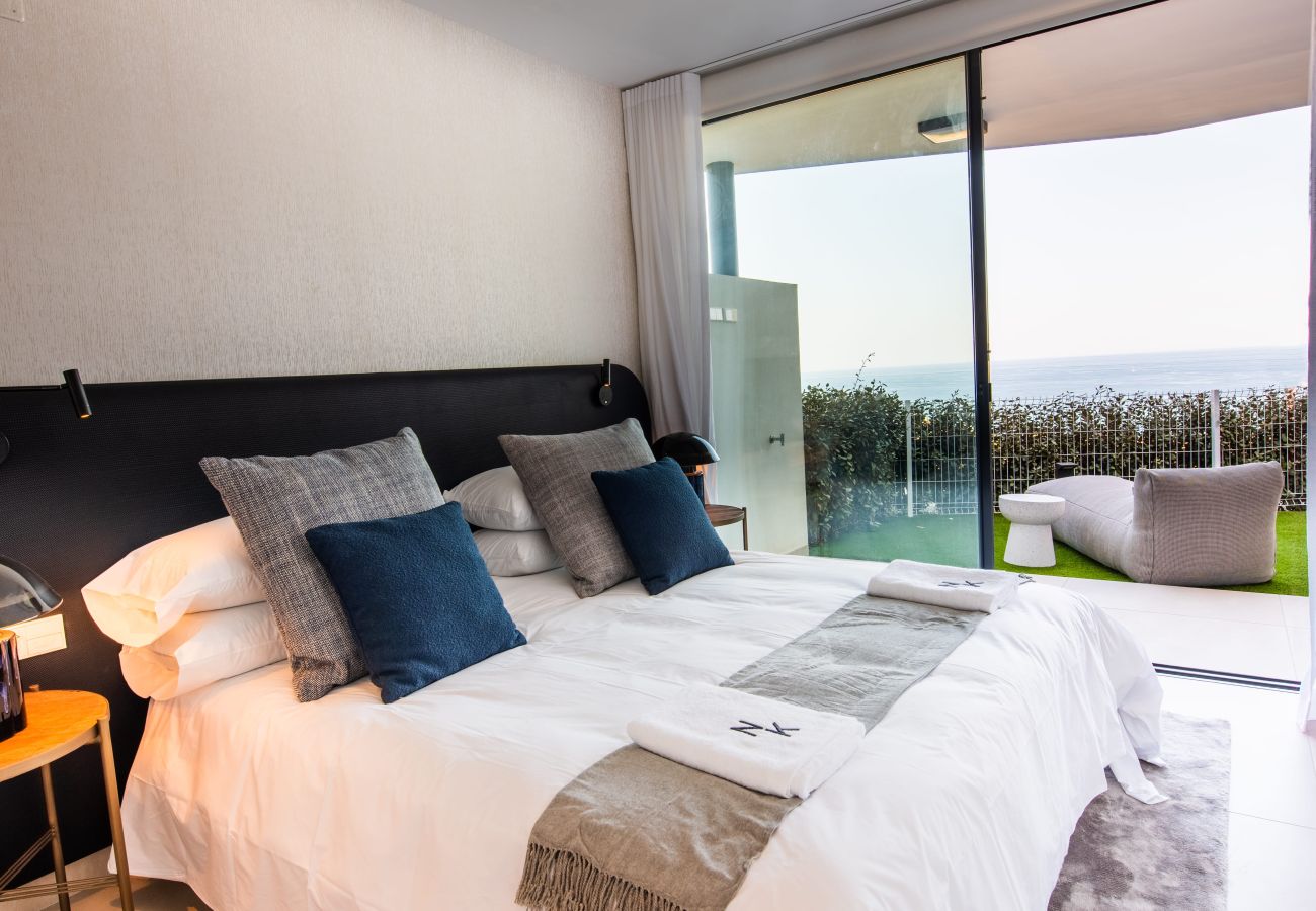 Villa in Fuengirola - Villa Huracan - Private Pool, Sea Views