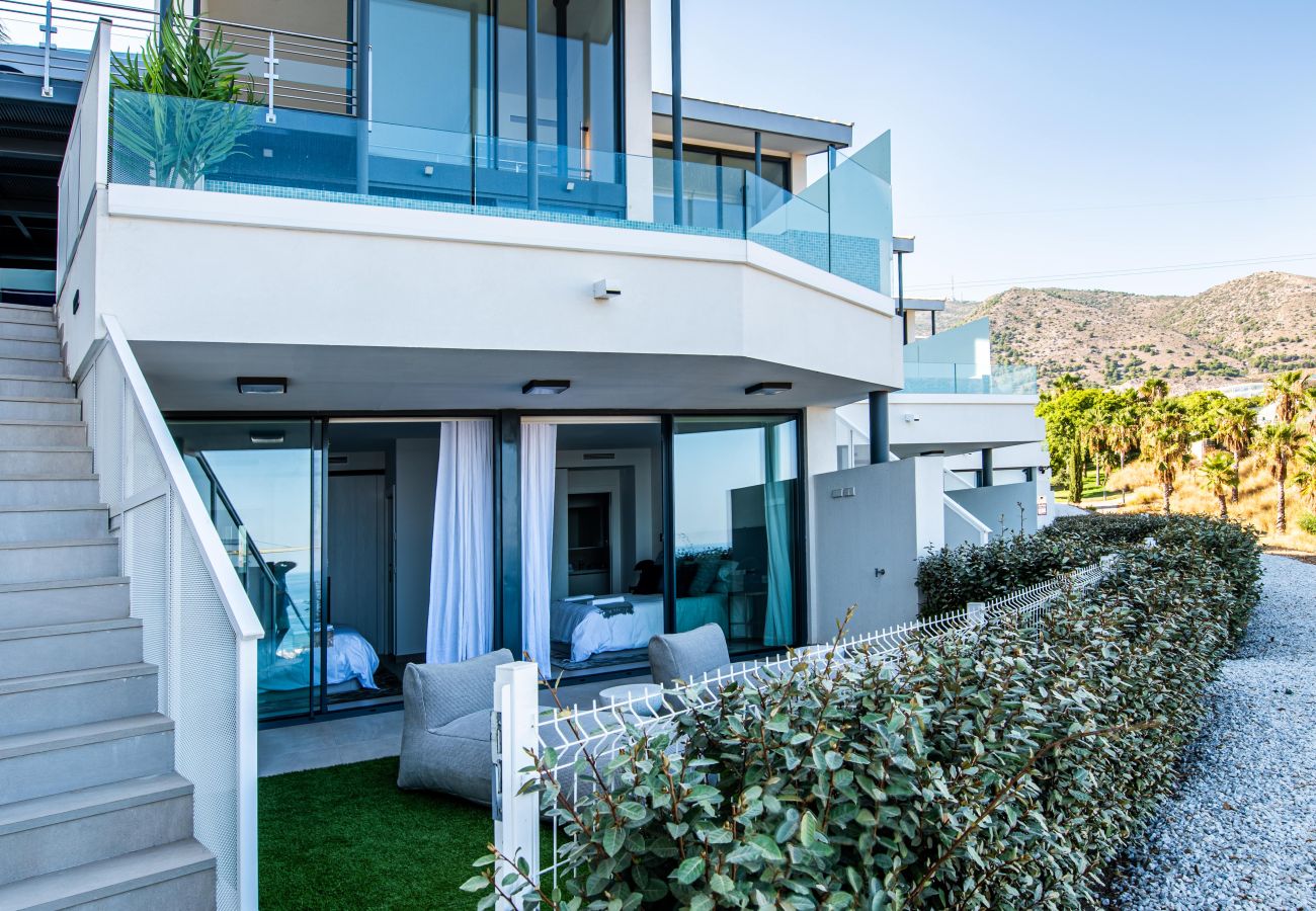 Villa in Fuengirola - Villa Huracan - Private Pool, Sea Views