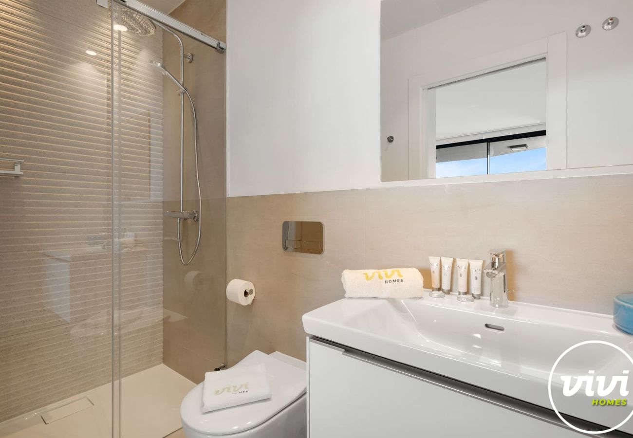 Villa in Fuengirola - Villa Huracan - Private Pool, Sea Views