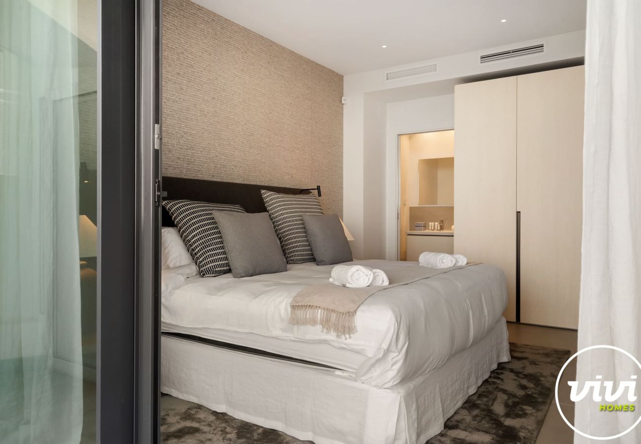 Villa in Fuengirola - Villa Huracan - Private Pool, Sea Views