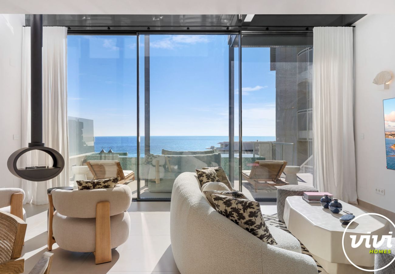 Villa in Fuengirola - Villa Huracan - Private Pool, Sea Views