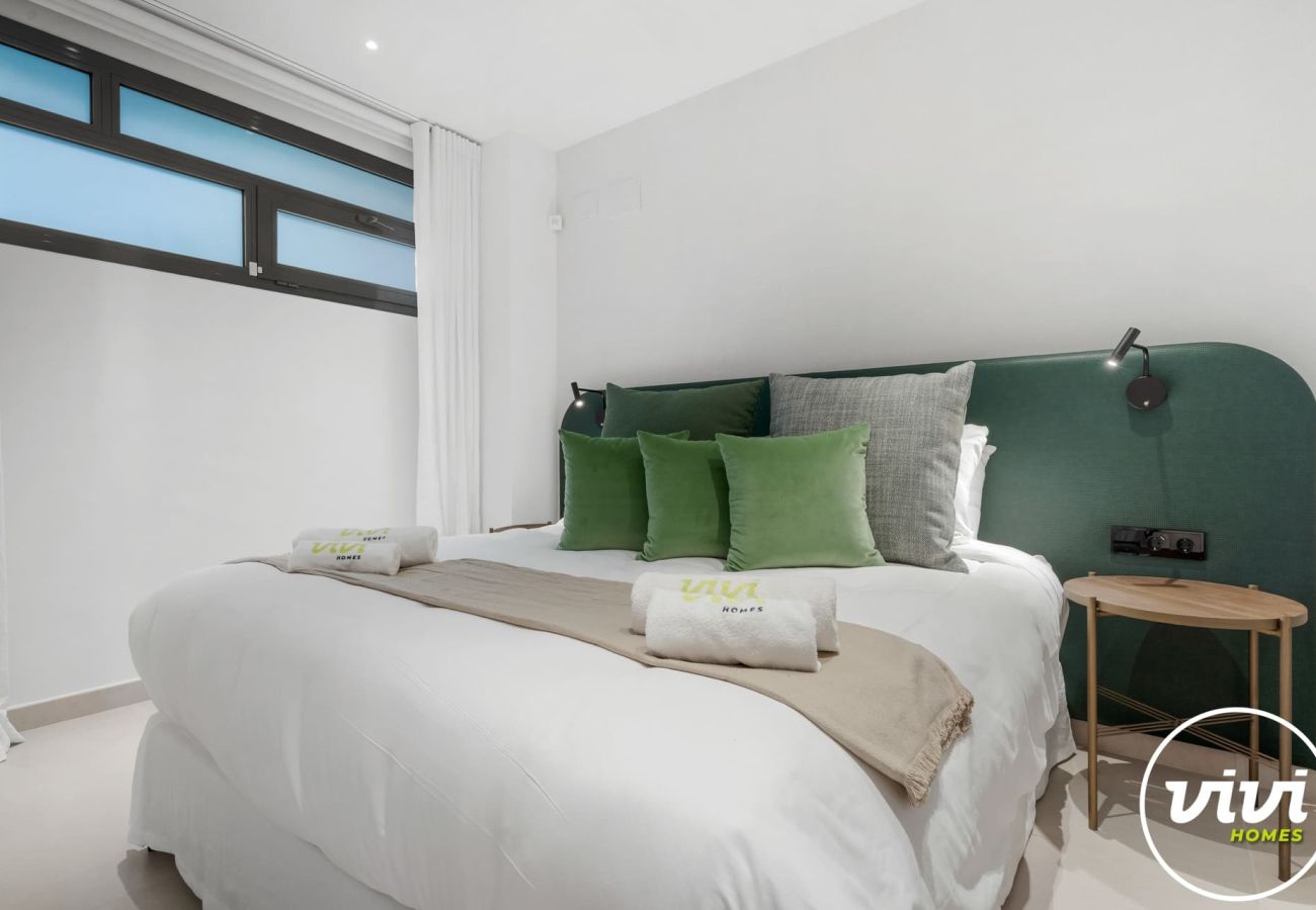 Villa in Fuengirola - Villa Huracan - Private Pool, Sea Views