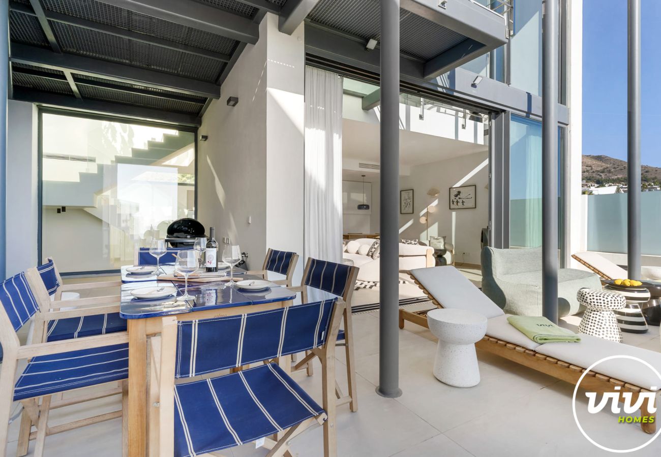 Villa in Fuengirola - Villa Huracan - Private Pool, Sea Views