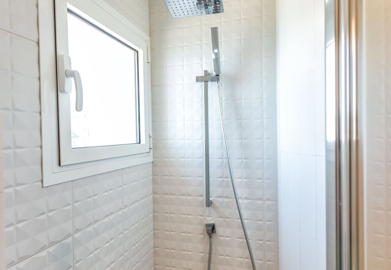 Apartment in Benalmádena - Brisa del Mar| Seaview - Pool - Beachfront - Terrace  