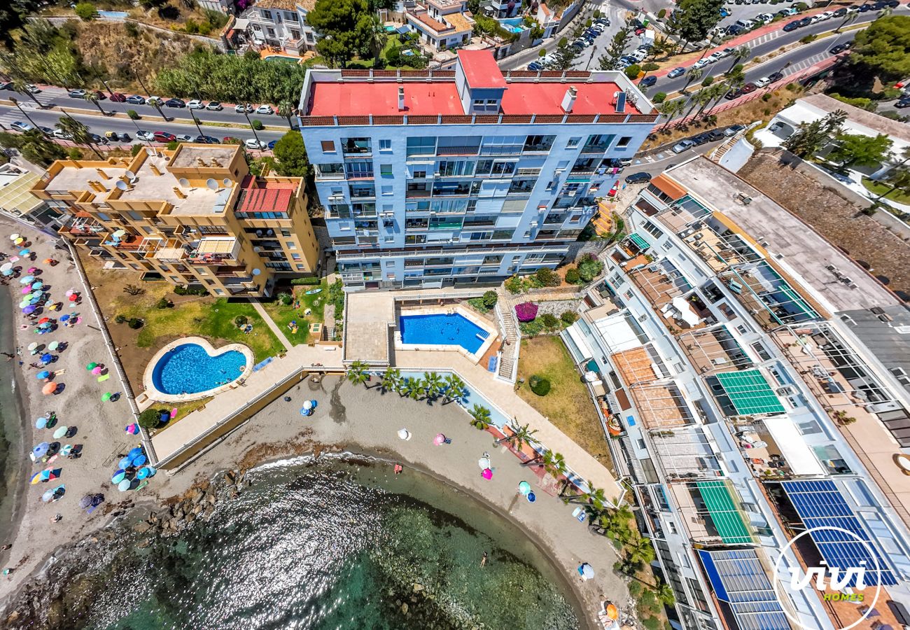 Apartment in Benalmádena - Brisa del Mar| Seaview - Pool - Beachfront - Terrace  